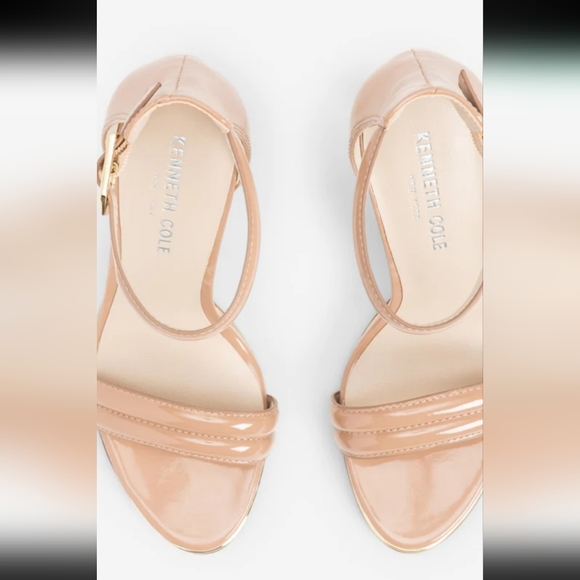 Sandals - Picture 3 of 5